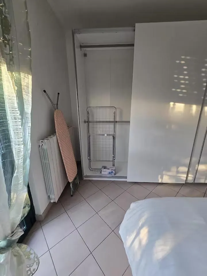 App 10 - Splendido Appartamento Giardino, Parcheggio モンツァ イタリア